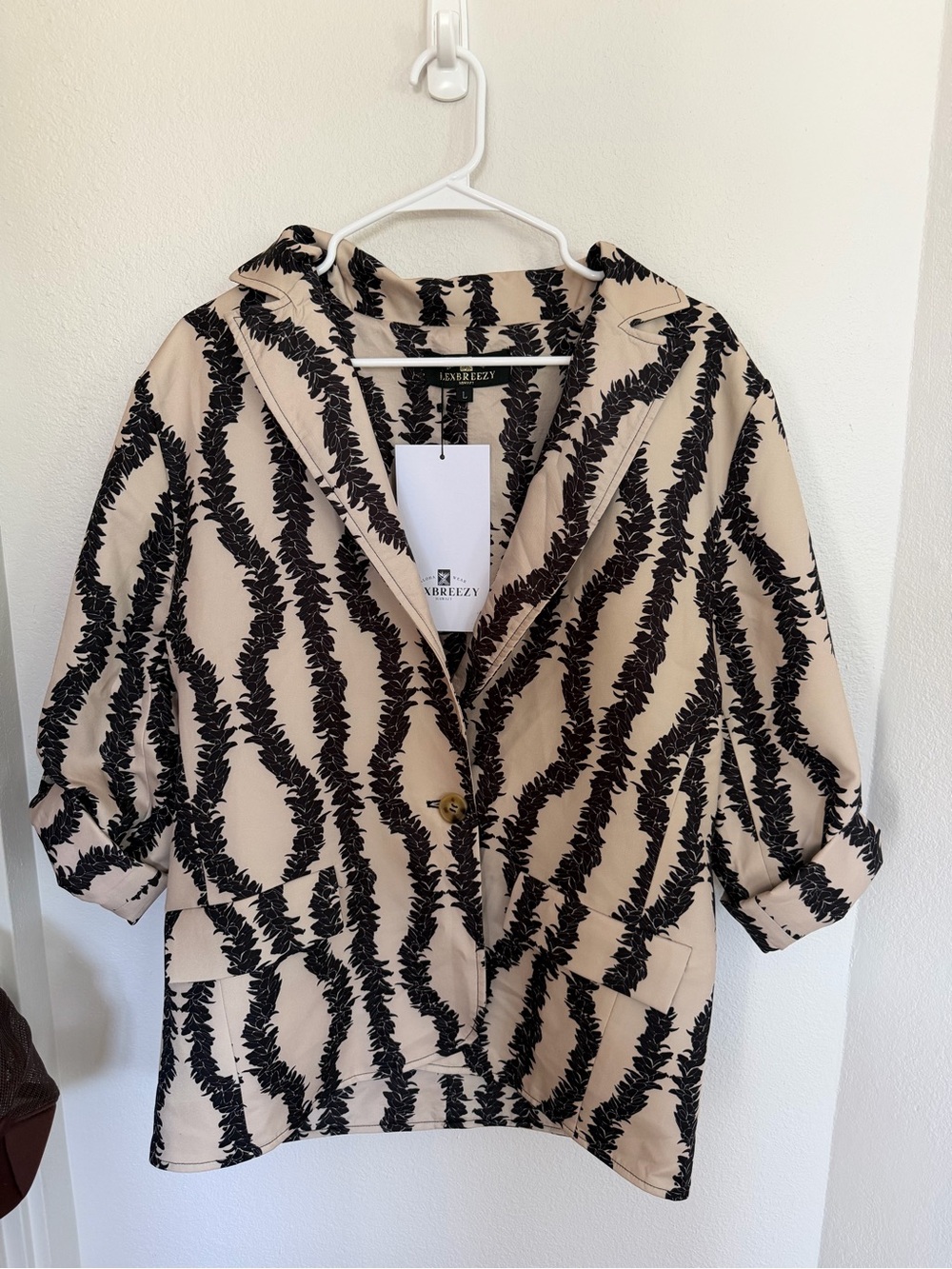 Lexbreezy Hawai’i lei print blazer cardigan large NWT Business Casual